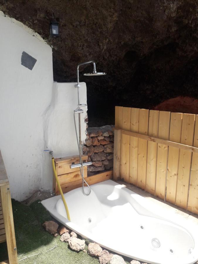 Cueva Rural " Old London " With Jacuzzi And Swimming Pool Villa Santa Cruz de Tenerife Exteriör bild